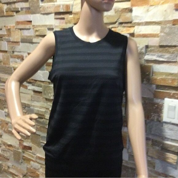 LULULEMON ATHLETICA Sport Top   - Picture 2 of 6